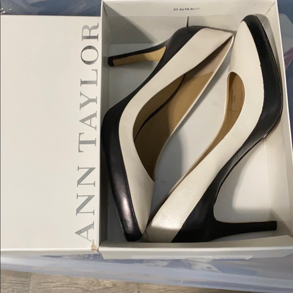 Ann Taylor Alicia Colorblock Pump